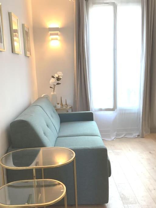 Apartment Cocon Chic Parisien Niche Au Coeur De Montmartre